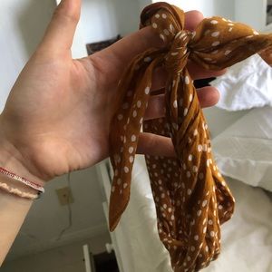 Perfect condition madewell hair scarf!